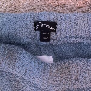 Art class blue fluffy pants girls!